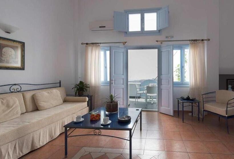 سوئیت با چشم‌انداز, Kastro Suites