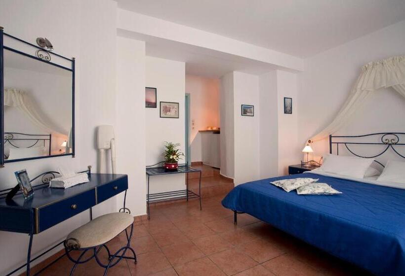 سوییت جونیور, Kastro Suites