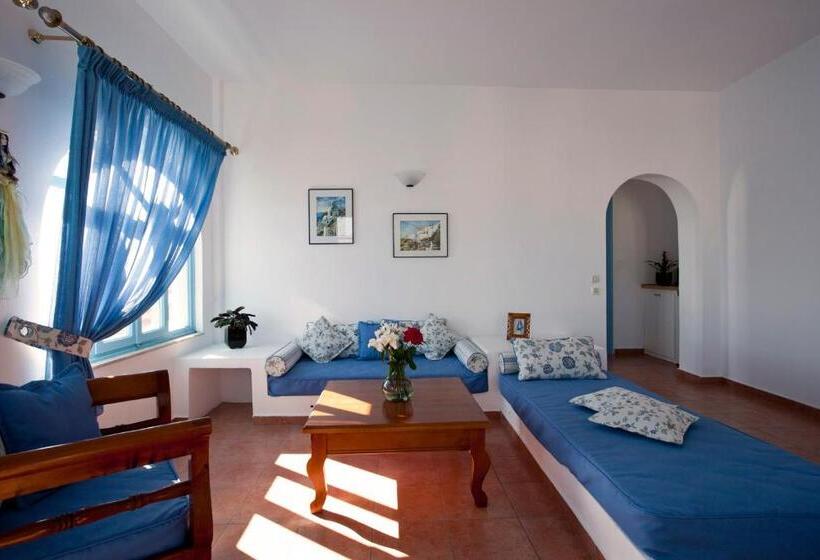 Superior suite with view, Kastro Suites