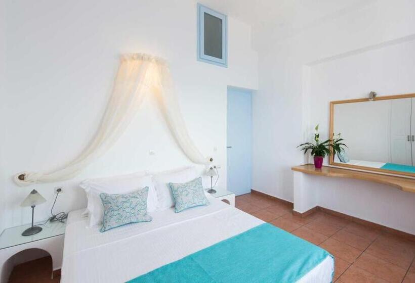 Superior suite with view, Kastro Suites