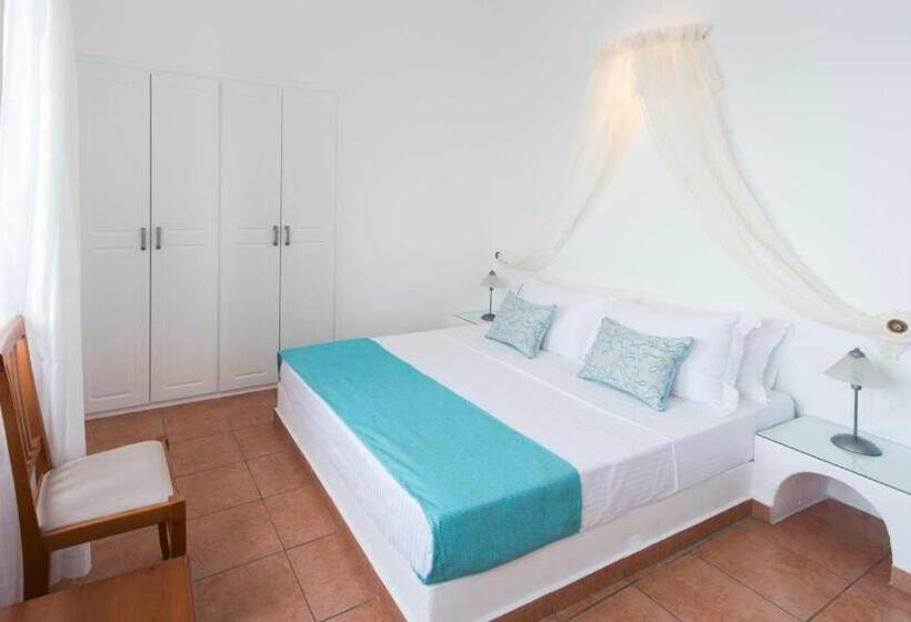 Superior suite with view, Kastro Suites