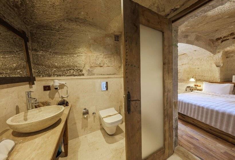 اتاق خانوادگی, Kelebek Special Cave Hotel & Spa