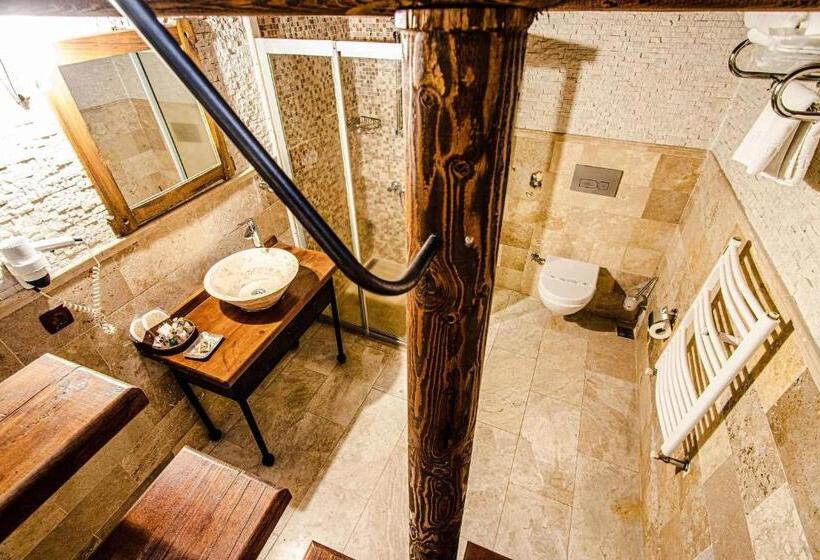 سوییت جونیور, Kelebek Special Cave Hotel & Spa