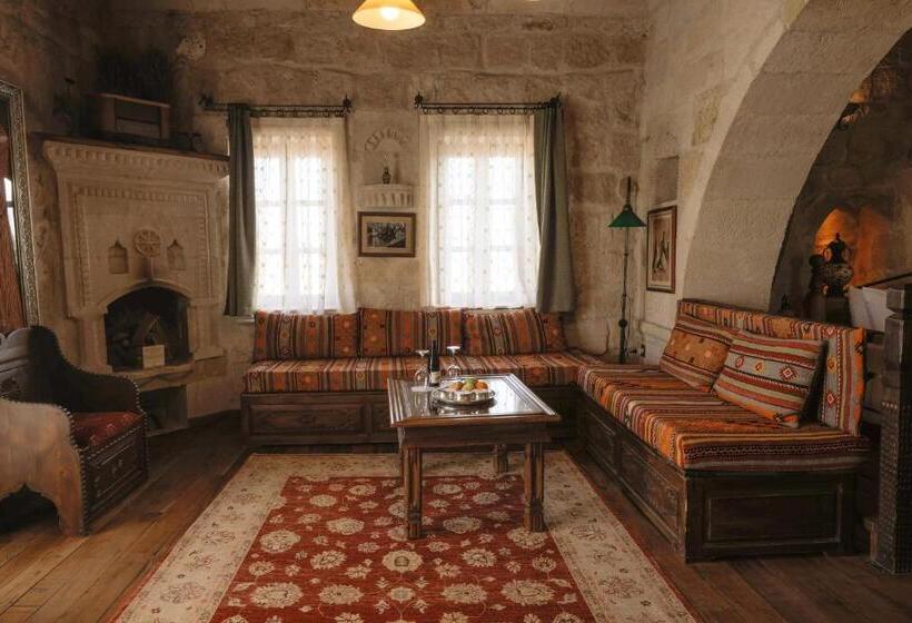 سوئیت با تخت بزرگ, Kelebek Special Cave Hotel & Spa