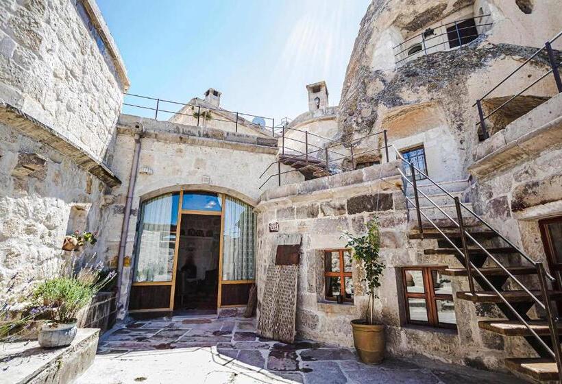 اتاق خانوادگی, Kelebek Special Cave Hotel & Spa