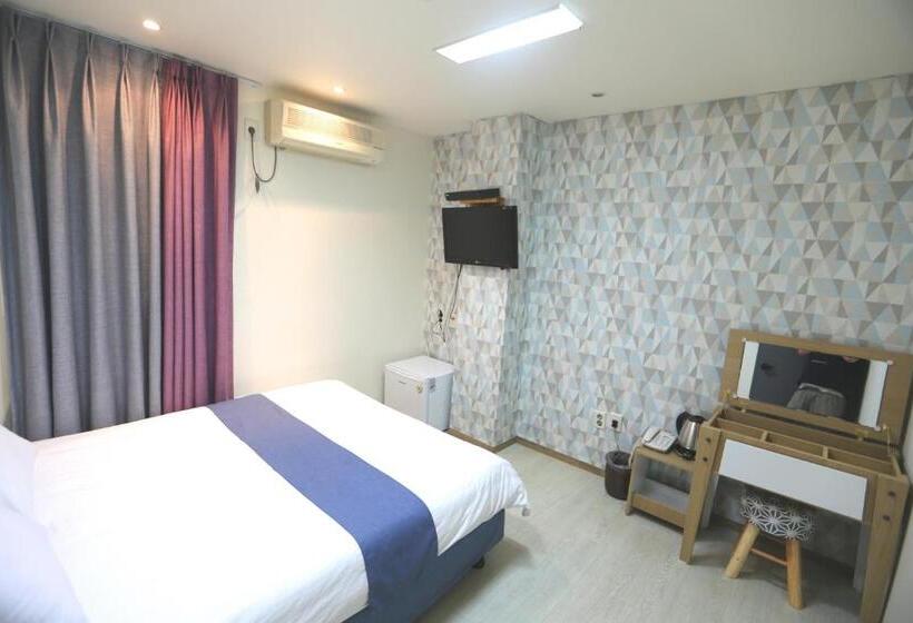 اتاق استاندارد, Must Stay Hotel Myeongdong