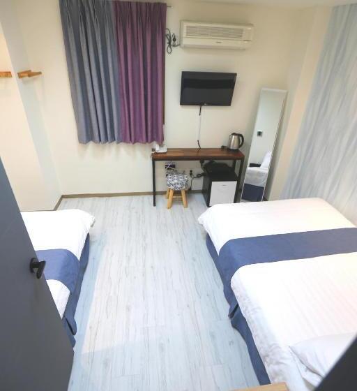 اتاق استاندارد سه نفره, Must Stay Hotel Myeongdong
