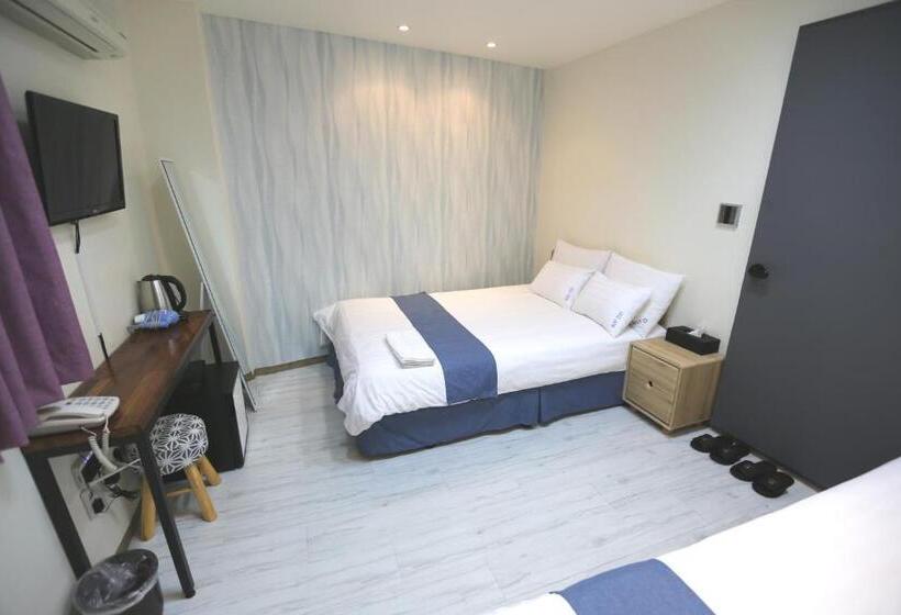 اتاق استاندارد سه نفره, Must Stay Hotel Myeongdong