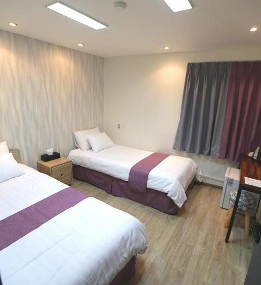 اتاق استاندارد, Must Stay Hotel Myeongdong