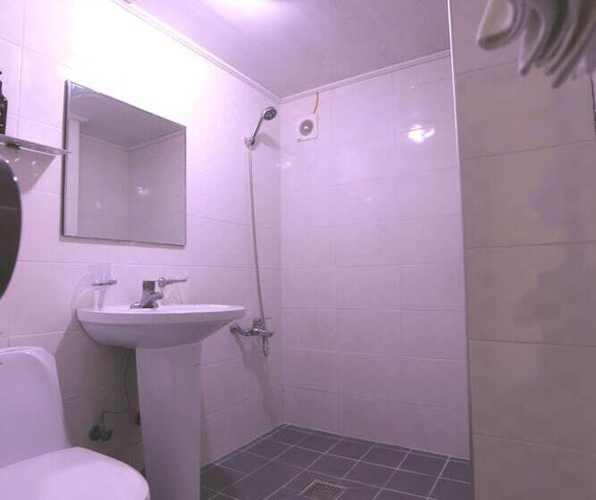 اتاق استاندارد, Must Stay Hotel Myeongdong