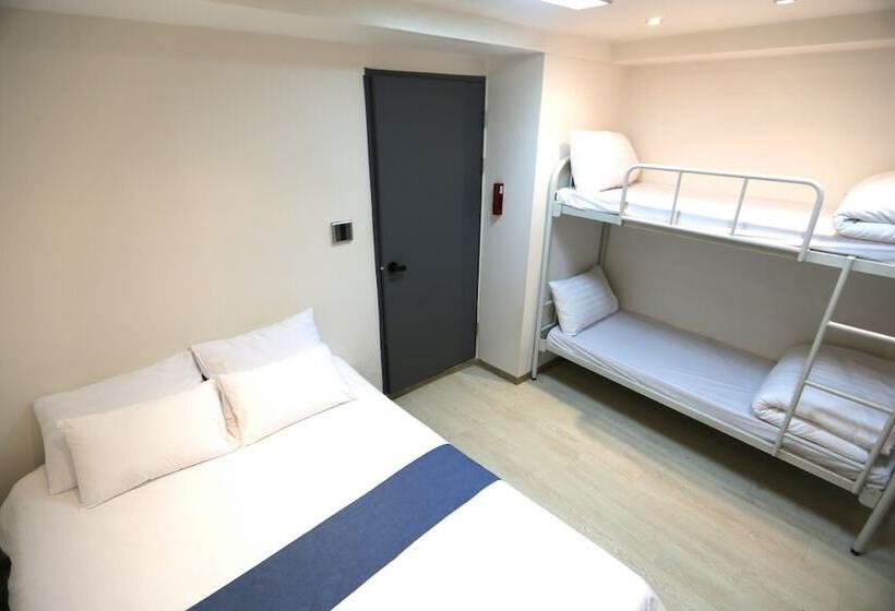 اتاق خانوادگی, Must Stay Hotel Myeongdong