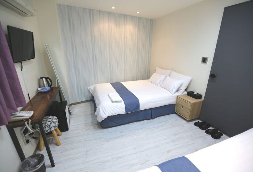 اتاق استاندارد سه نفره, Must Stay Hotel Myeongdong