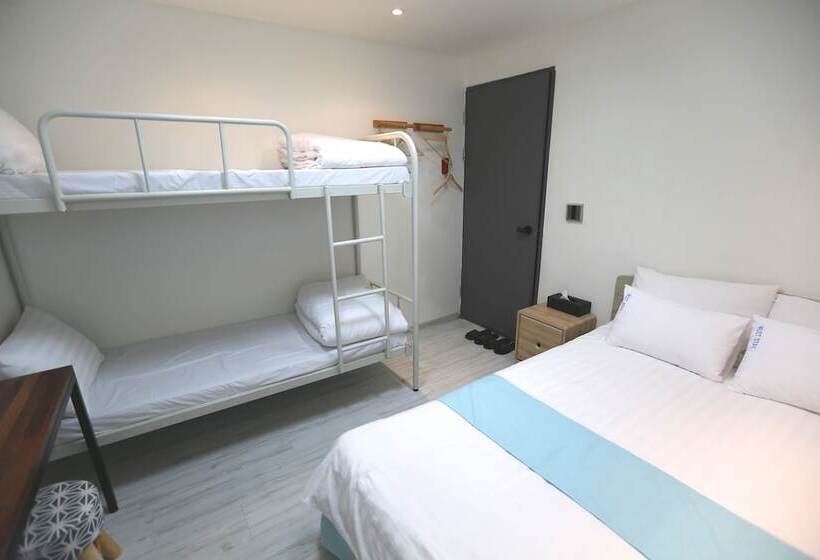 اتاق خانوادگی, Must Stay Hotel Myeongdong