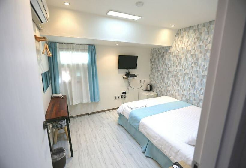 اتاق استاندارد, Must Stay Hotel Myeongdong