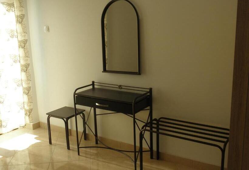 اتاق استاندارد, Nikolakakis Rooms Lavrio