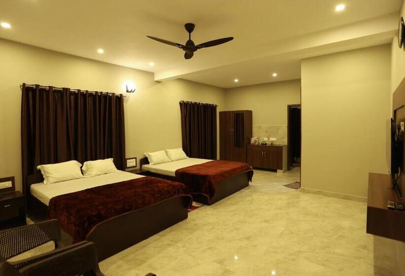 سوییت خانوادگی, Rr Holidays