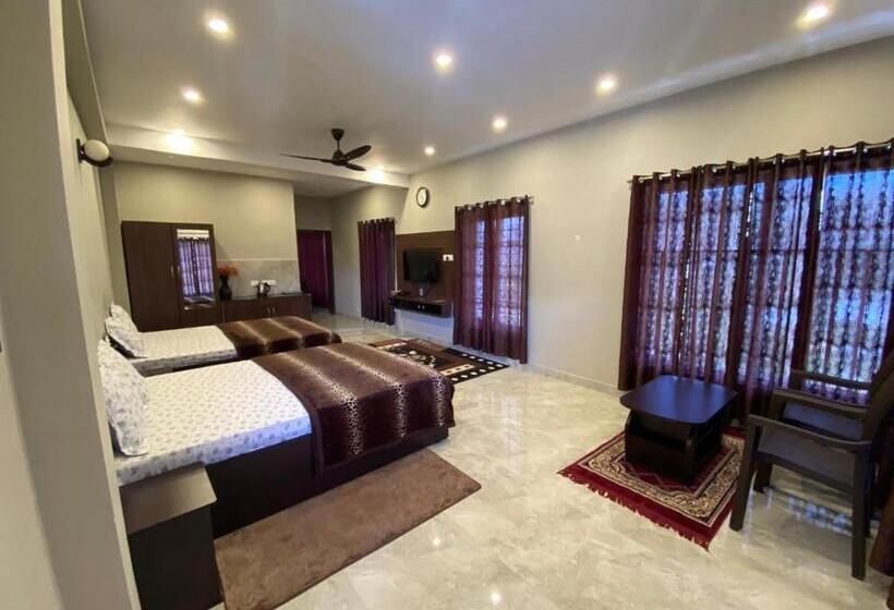 سوییت خانوادگی, Rr Holidays