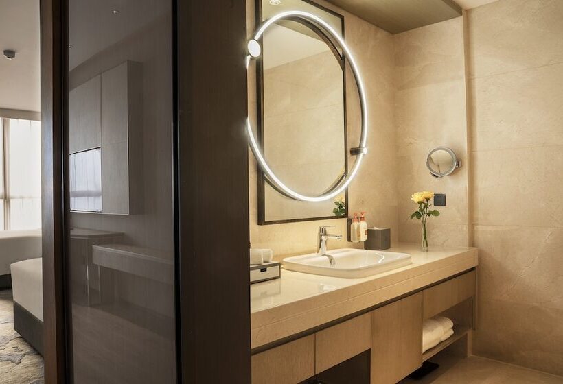 اتاق استاندارد با چشم‌انداز شهر, Crowne Plaza Changsha Development Zone By Ihg