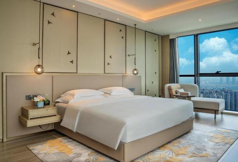سوئیت با تخت بزرگ, Crowne Plaza Changsha Development Zone By Ihg
