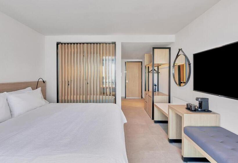 Quarto Estandar Cama King, Aken Mind Mérida