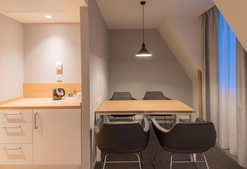 سوییت, Holiday Inn Express & Suites   Potsdam, An Ihg