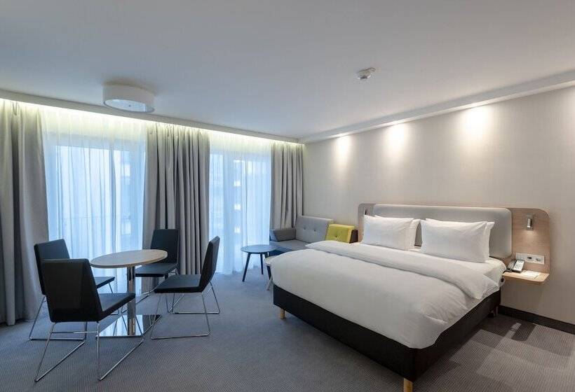 سوییت, Holiday Inn Express & Suites   Potsdam, An Ihg