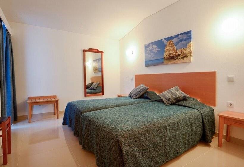 Apartamento 2 Quartos Vista Mar Lateral, 3hb Golden Beach