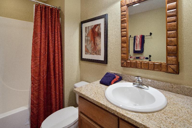 Вилла 2 Спальни, Holiday Inn Club Vacations Smoky Mountain Resort, An Ihg