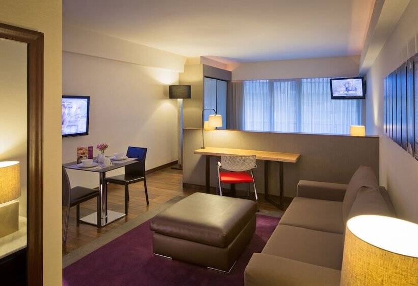 سوئیت پریمیوم, Las Suites Campos Eliseos