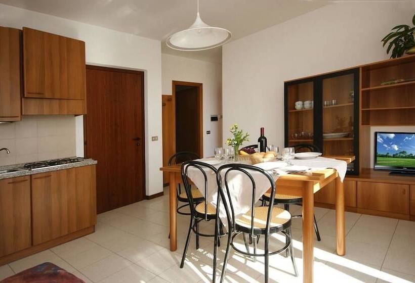 آپارتمان 2 خوابه, Residence La Rotonda
