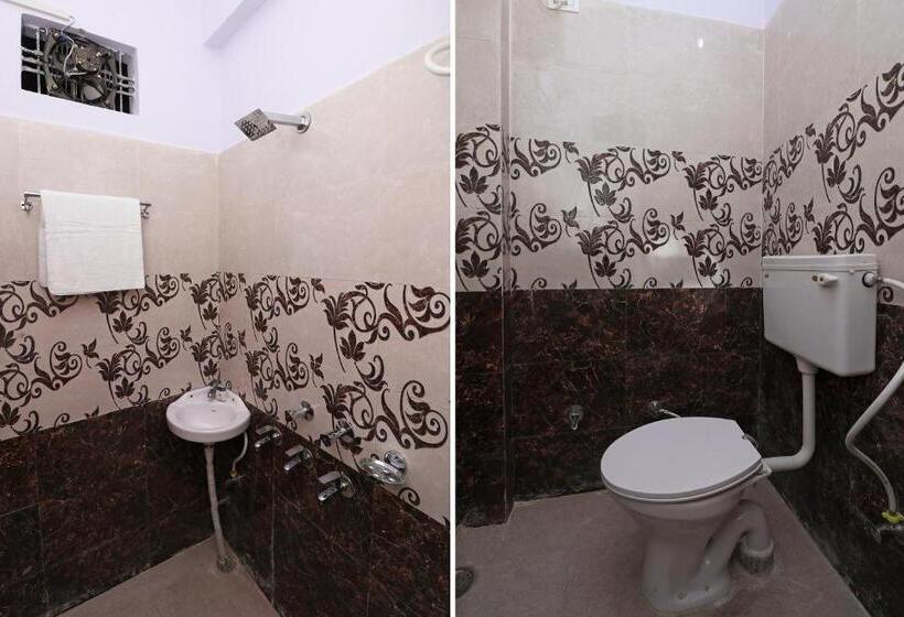 Трехместный Номер Классика, Oyo 30897 Shri Shyam Lawn & Resort