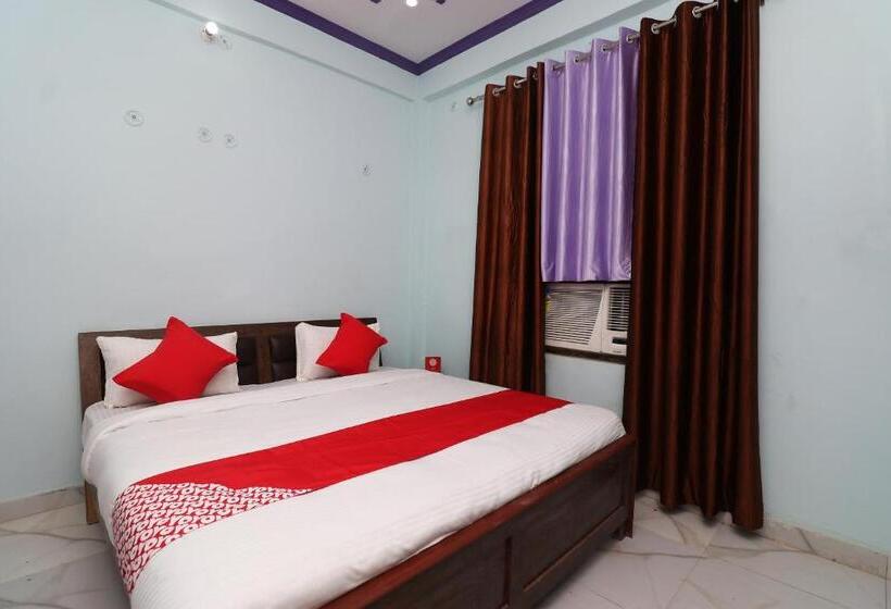 Трехместный Номер Классика, Oyo 30897 Shri Shyam Lawn & Resort
