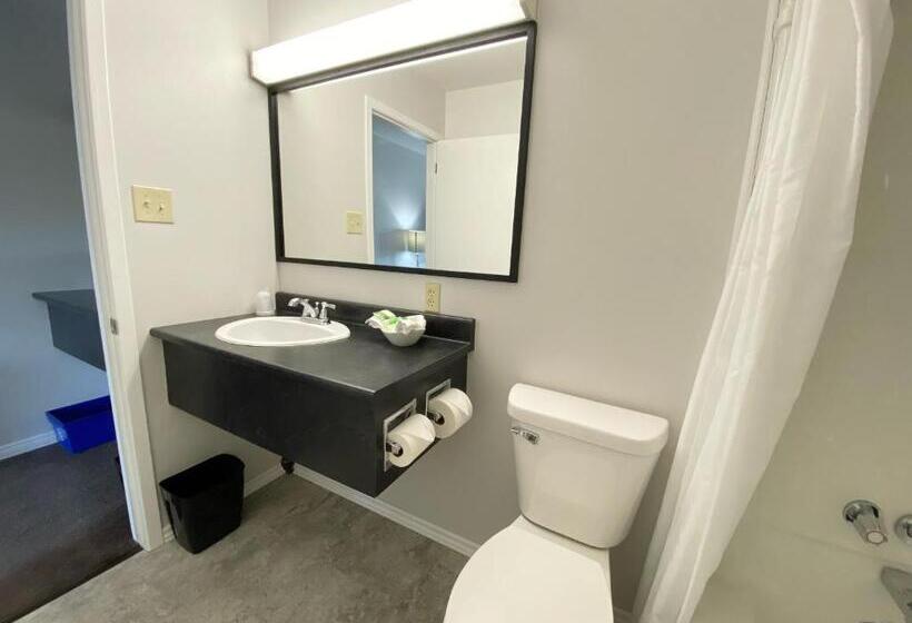 Студия Стандарт, New Age Inn   Voyageur