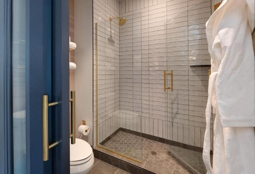 Номер Deluxe Кровать Кинг, Clayton Hotel & Members Club