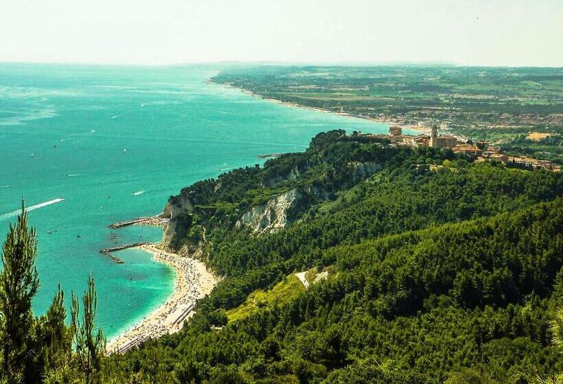 اتاق استاندارد, Velia Mare