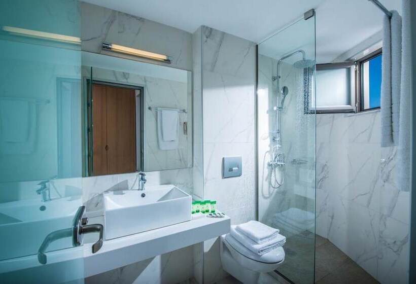 اتاق لوکس سه تخته, Cretan Beach Resort   Adults Only