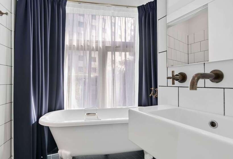 Люкс, Harry, Ascend Hotel Collection