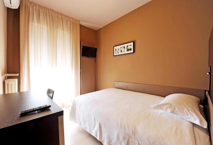 اتاق عادی یک تخته, M14 Hotel & Spa