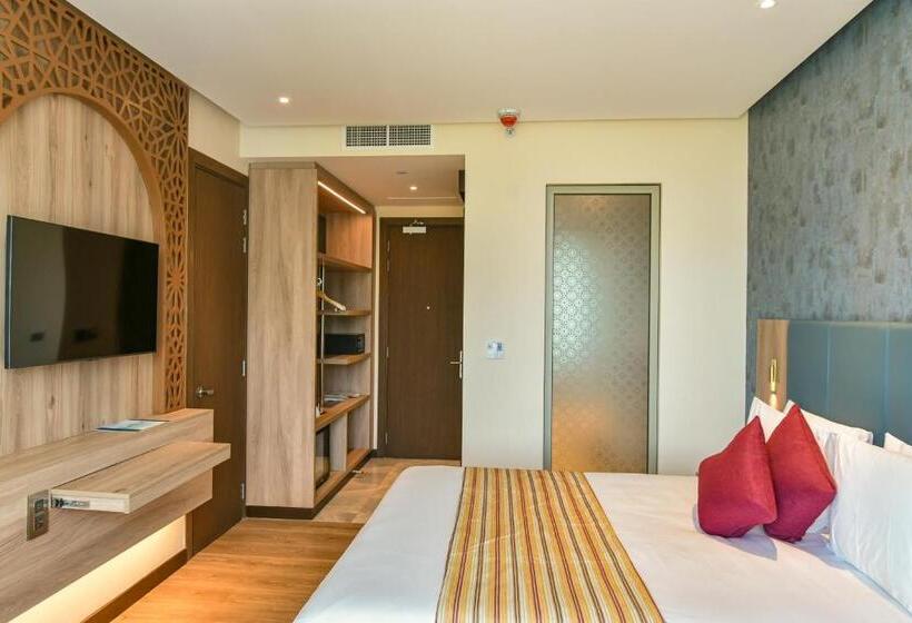 اتاق دلوکس با تخت کینگ و چشم‌انداز, Golden Tulip Zanzibar Airport Hotel & Spa