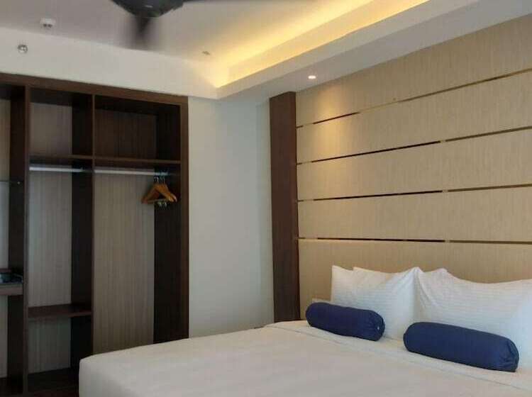 سوییت خانوادگی, Pacific Regency Beach Resort Port Dickson