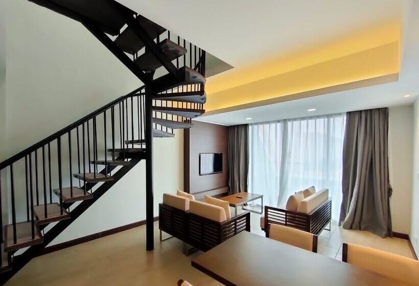 سوییت خانوادگی, Pacific Regency Beach Resort Port Dickson