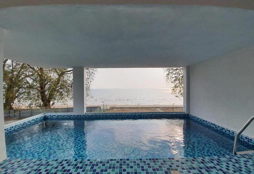 سوییت جونیور, Pacific Regency Beach Resort Port Dickson
