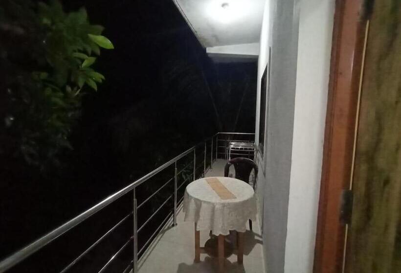 Номер Стандарт с Балконом, Jerone S Home Stay