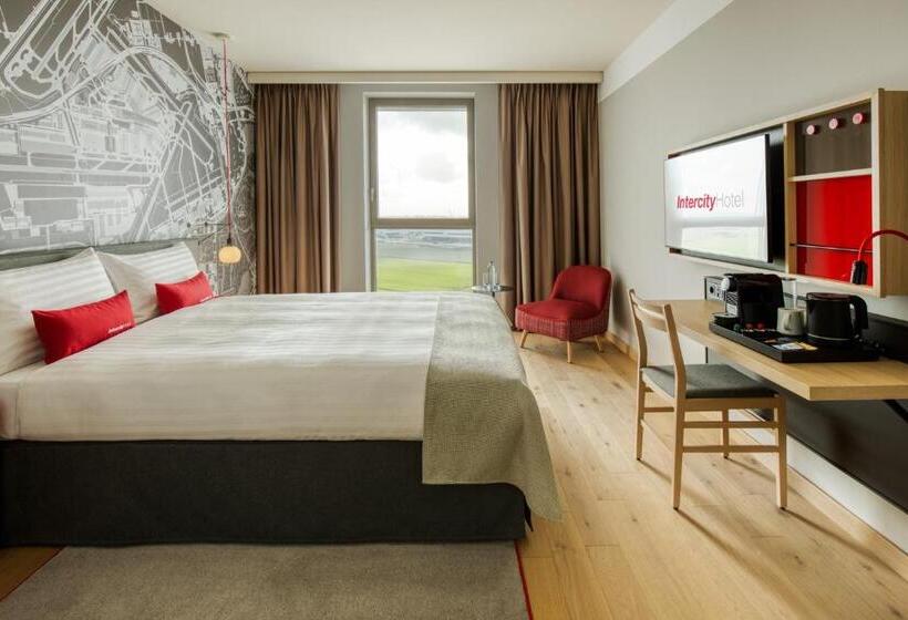 Номер Superior, Intercityhotel Amsterdam Schiphol Airport