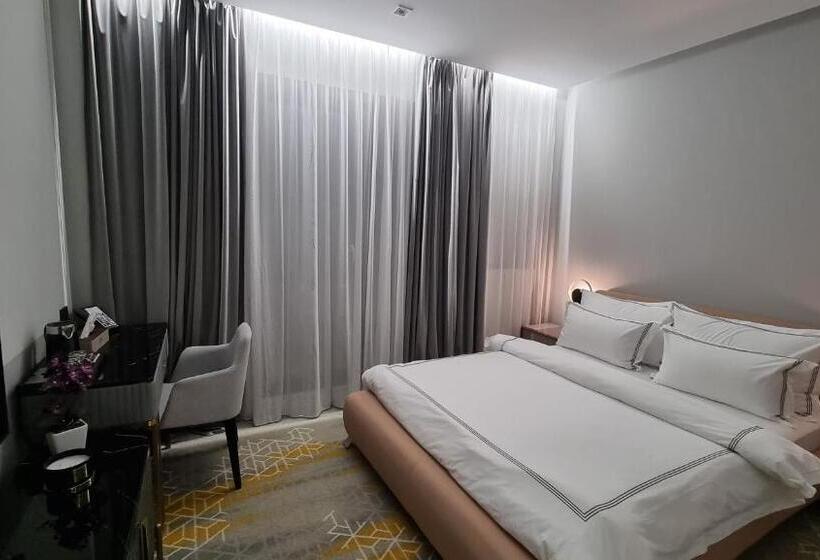 اتاق استاندارد, Arn Boutique