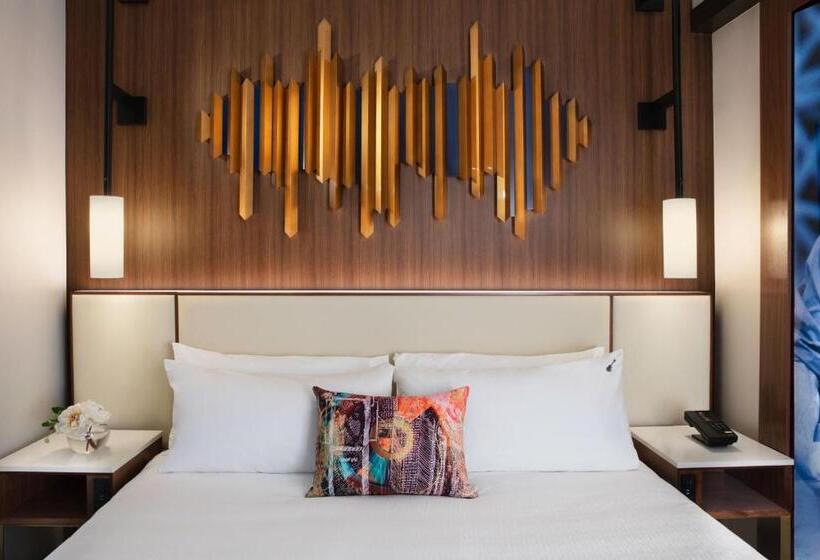 اتاق استاندارد با تخت بزرگ, Hard Rock Hotel New York