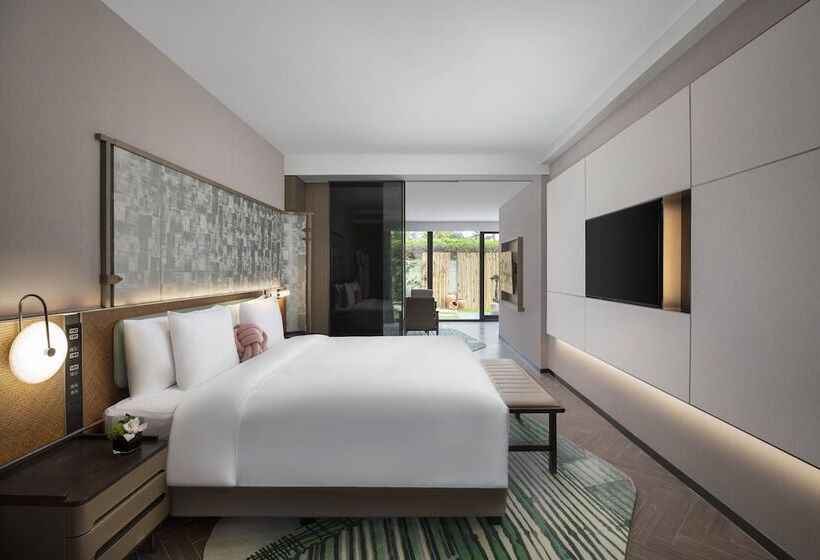 اتاق پریمیوم با چشم‌انداز باغ, Indigo Suzhou Yangcheng Lake, An Ihg