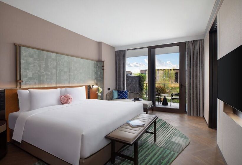 اتاق پریمیوم با چشم‌انداز دریاچه, Indigo Suzhou Yangcheng Lake, An Ihg
