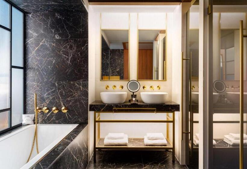 Номер Superior, Radisson Collection Bilbao