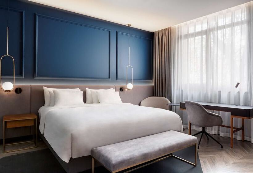 Люкс, Radisson Collection Bilbao